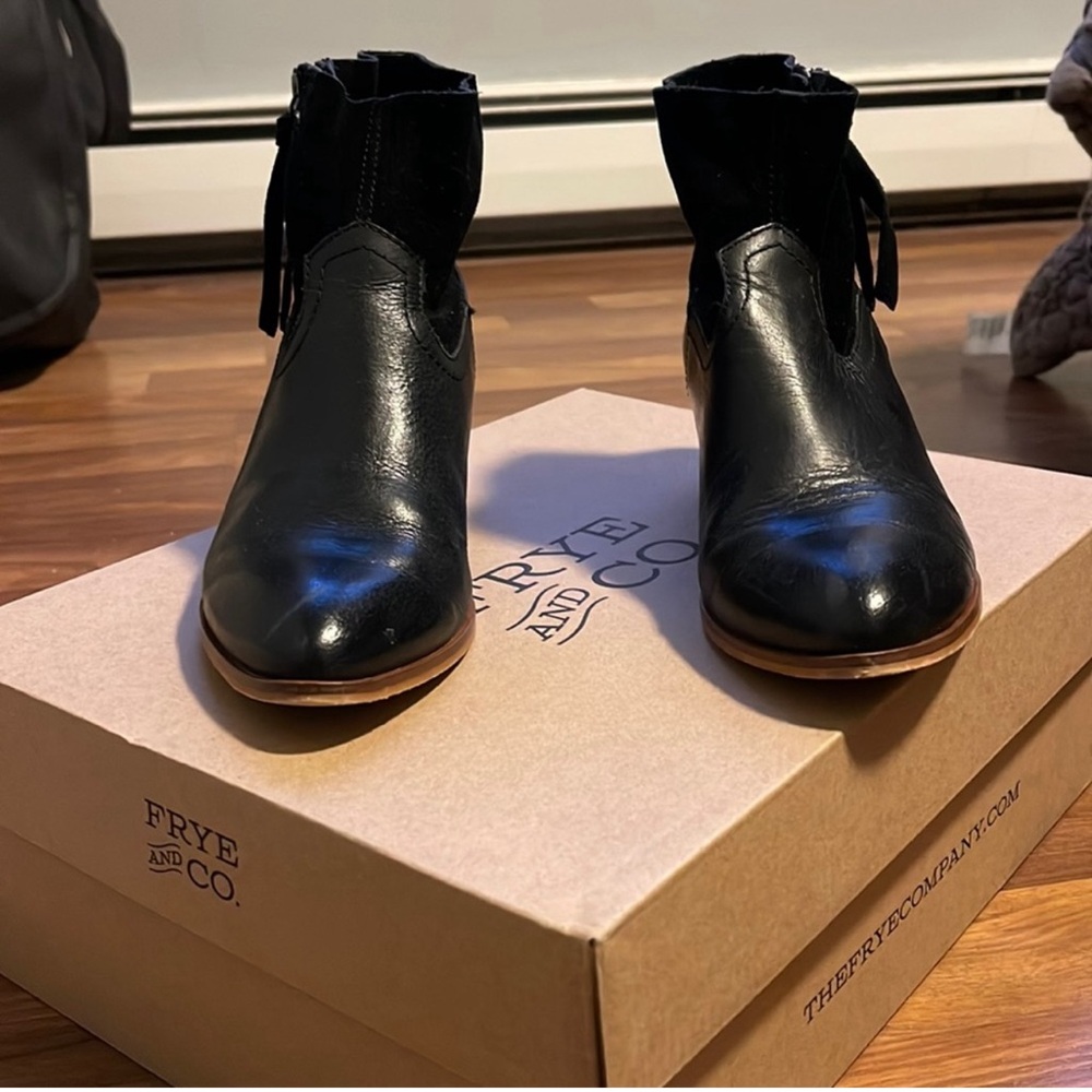 Fery and Co Boots 👢Size7 Black